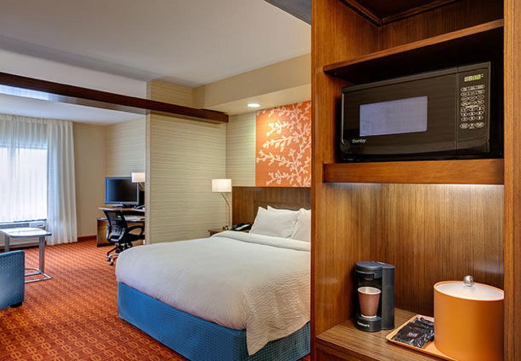Fairfield Inn & Suites By Marriott Springfield Northampton/Amherst Exteriér fotografie