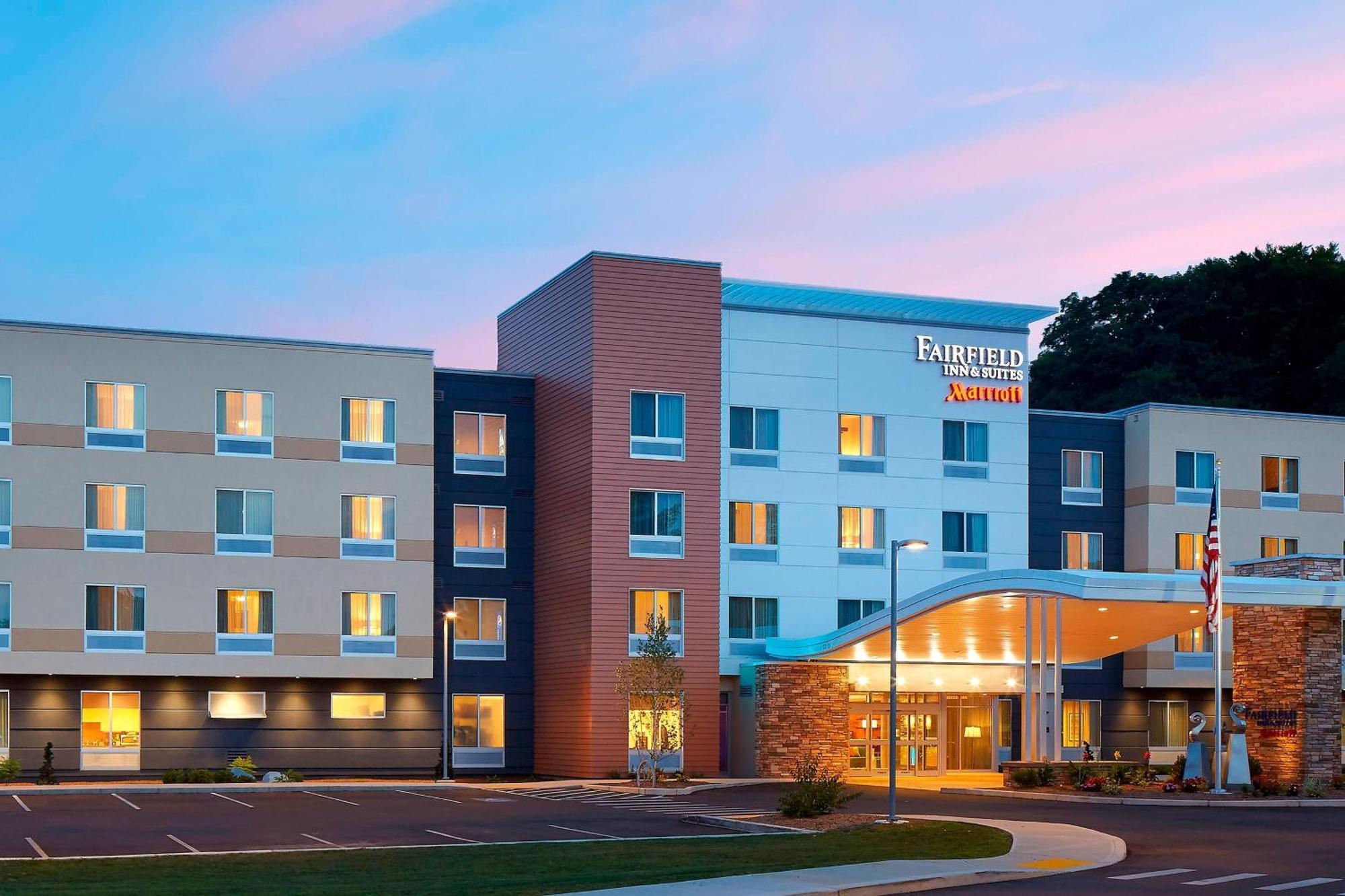 Fairfield Inn & Suites By Marriott Springfield Northampton/Amherst Exteriér fotografie
