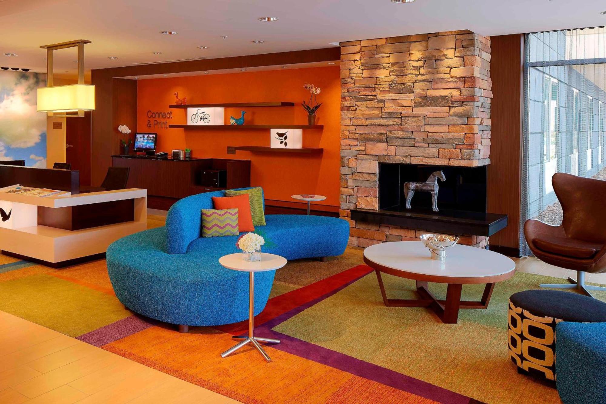 Fairfield Inn & Suites By Marriott Springfield Northampton/Amherst Exteriér fotografie